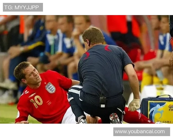 足球巨星赛场突遭重伤惊险瞬间令人揪心断腿画面曝光